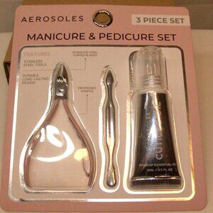 AEROSOLES 3 piece Manicure Pedicure Set New